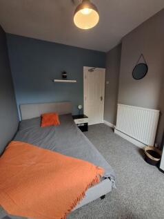 Furnished Room Available | Legsby Avenue, Grimsby