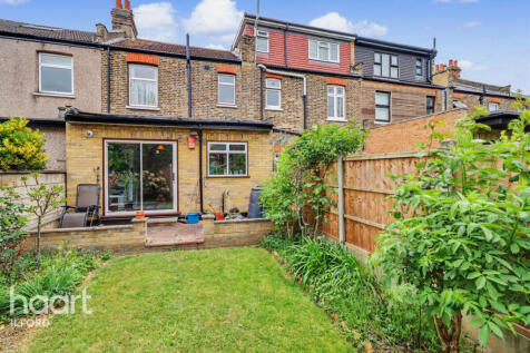 Ilford, IG1 - property photo