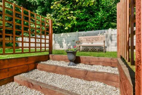 Azalea Court, Branksome Wood Road