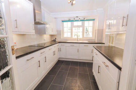 Kitchen pic 1