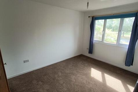 Redwald Road, Rendlesham, Woodbridge photo 3