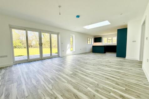 living dining kitchen