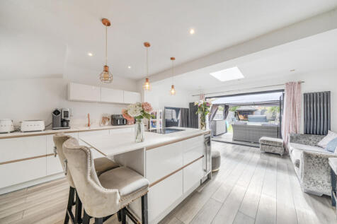 1354225-11-68c7de...