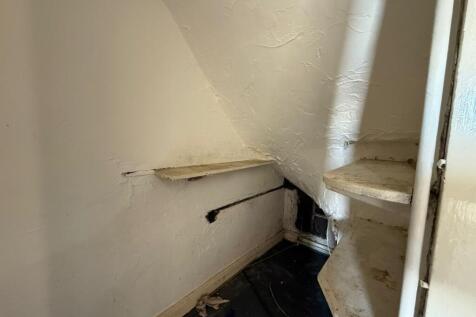 College Terrace, Darfield photo 4