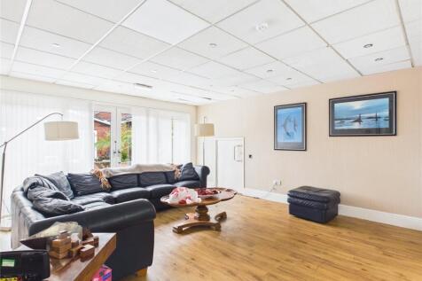 Spital Road, Bromborough, CH62 photo 5