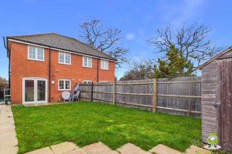 EweMove Estate Agents Basingstoke - Burlington Way