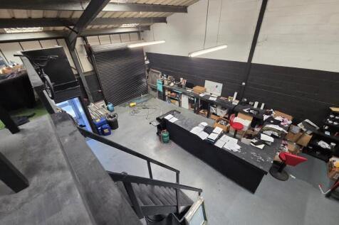 WhatsApp Image 20251001 at 124434_567f2b74.jpg