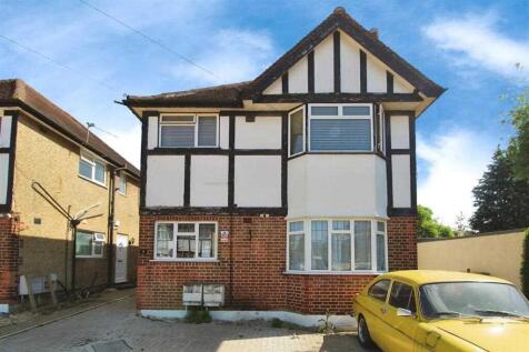 Slough, SL2 - property photo