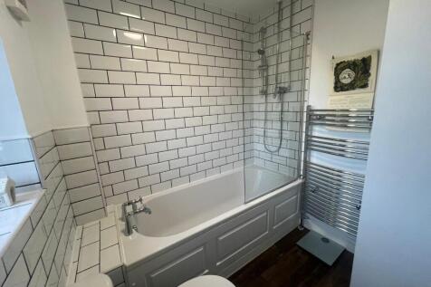 WhatsApp Image 2025-12-05 at 15.33.01 (2).jpeg