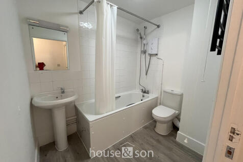 Latimer Court, 2 Latimer Road photo 4