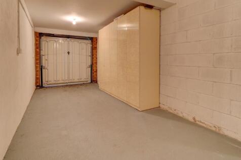 Rambures Close, Heathcote, CV34 6GW photo 3