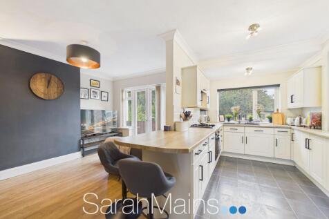 Dining Kitchen/Family Area