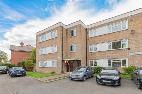 Hounslow, TW5 - property photo