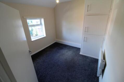 High Street, Swadlincote photo 5