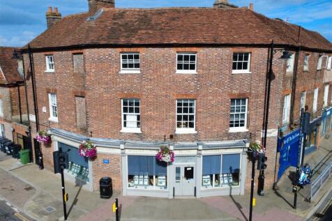 Newbury, RG14 - property photo