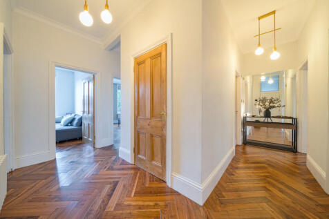 1381575-42-691c5d...