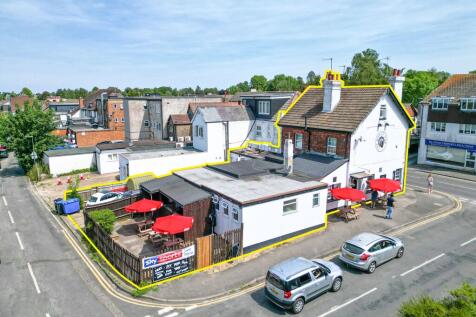 Royal Oak, 68 High St, Caterham CR3 5UB