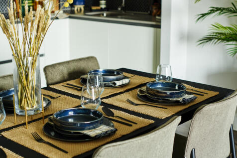 UNCLE Southall - Flat 1103B, London, UB2 photo 4