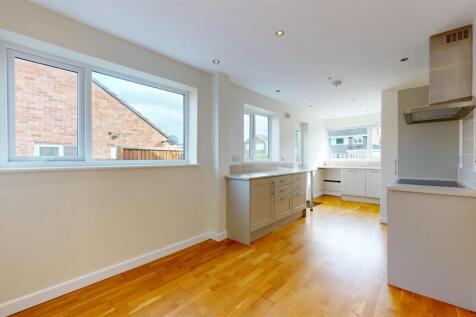 Highfields, Off Preston Street, Shrewsbury photo 4