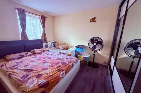 Makepeace Road, Northolt, UB5 5UH photo 3