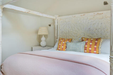 1298221-21-682df5...