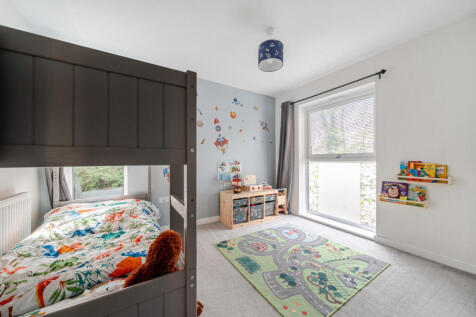 Bedroom 2 Photo 2