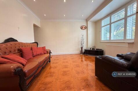 Belmont Avenue, New Malden, KT3 photo 5