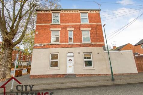 4-bed terraced on Radford Boulevard, Lenton, £1,543/mo