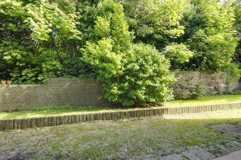 Ormerod Court, Haywards Heath, RH16 photo 3