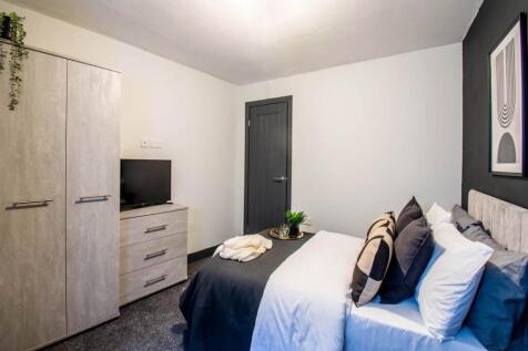 1 Highfield Avenue R