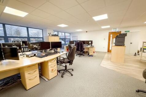 6-7 Crosshouse Centre Office - 1.jpg