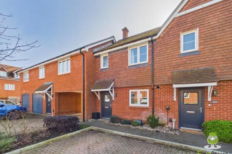 EweMove Estate Agents Basingstoke - Fishbourne 