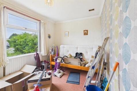 26 Beach Avenue, Severn Beach, Bristol BS35 4PB | 