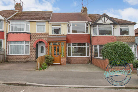 Direct frontage &amp; driveway