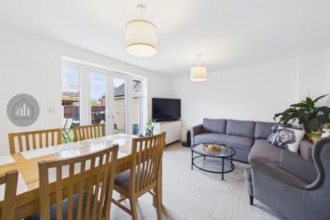 Sitting/Dining Room