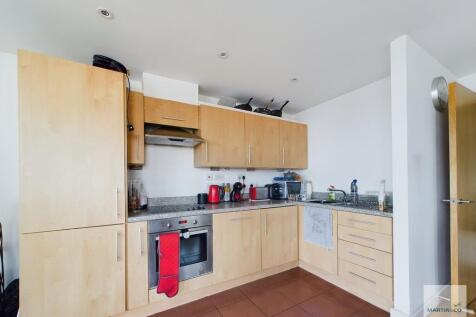 CAM03394G0-PR0203...