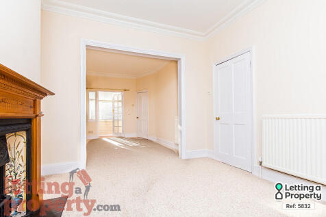 Chestnut Road, London, SW20 8ED photo 3