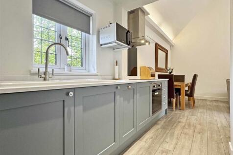 Annex Kitchen (b).jpg