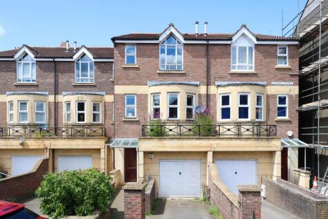 2 Worrall Place 24.JPG