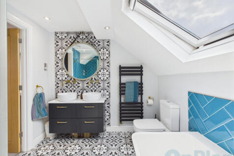 CAM04024G0-PR0029-STILL011