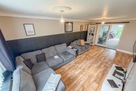 Lounge 1
