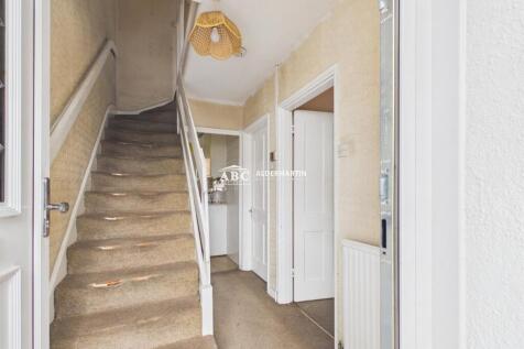 CAM03827G0-PR0182-STILL001.jpg