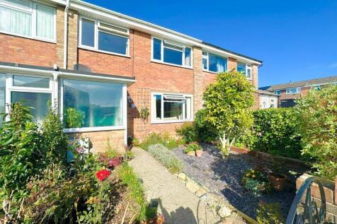 Melksham, SN12 - property photo