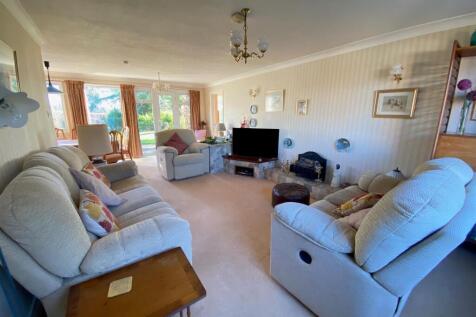 Living Dining Room.jpg