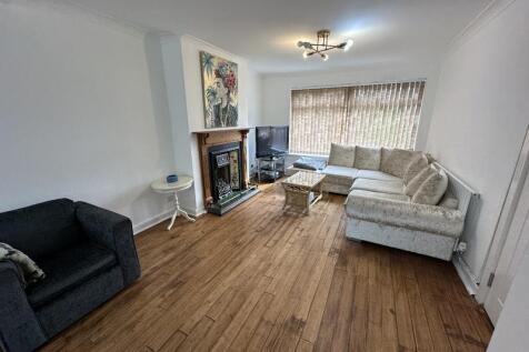 3 bedroom Property for sale