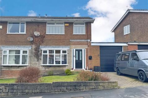 Bacup, OL13 - property photo