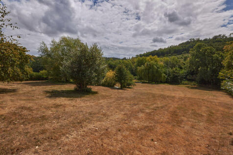Communal Grounds