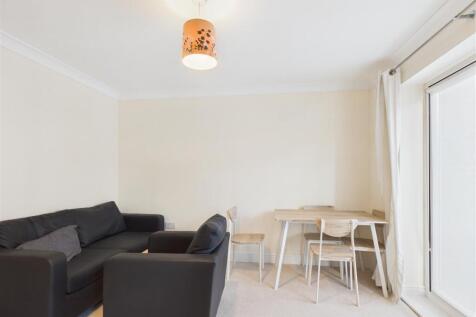 Living Room.jpg