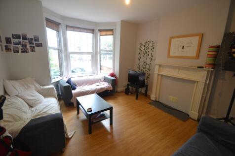 6 Bedroom Flat in NG7 1PZ