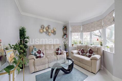 The Vale, Golders Green photo 4